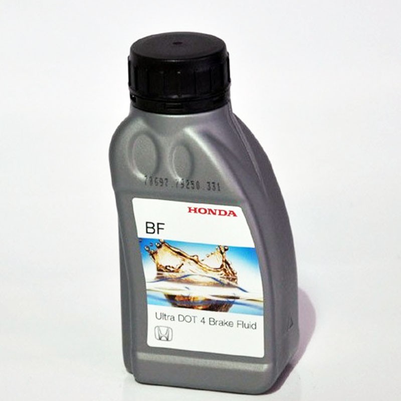 08203-99938HE : Honda DOT4 brake fluid Honda Forza 750