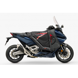 0R24M-MLC-007 : Delantal oficial Honda Forza 750 NSS