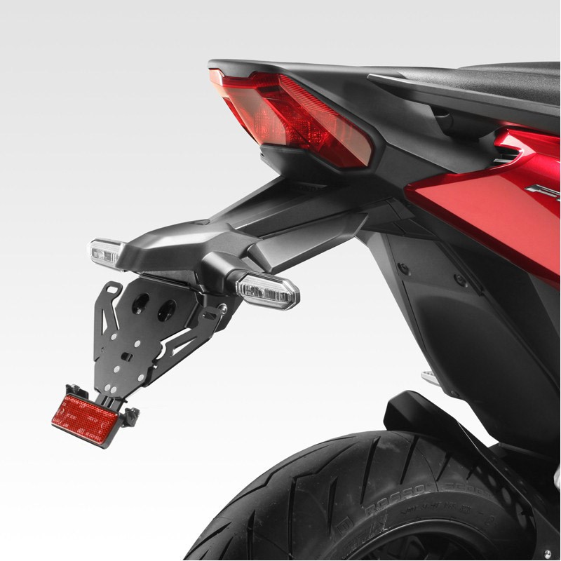 R-0928 : Support de plaque international DPM Honda Forza 750