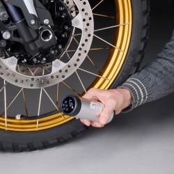 S502 : Autonomer Digital-Kompressor Givi Forza 750 NSS