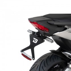 SUPPORT_PLAQUE_BARRACUDA : Support de plaque Barracuda (pour clignotants OEM) Honda Forza 750